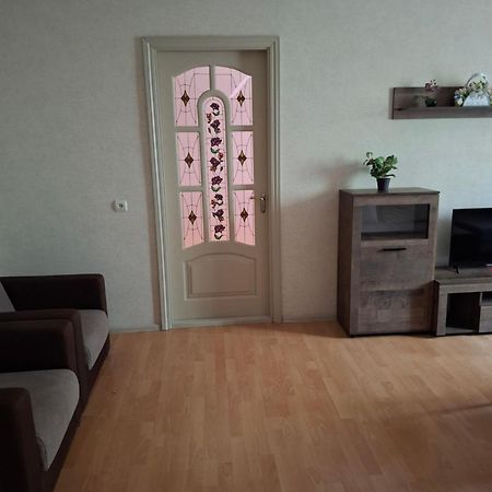 4 Площа Гагаріна Apartment วินนิตซา ภายนอก รูปภาพ