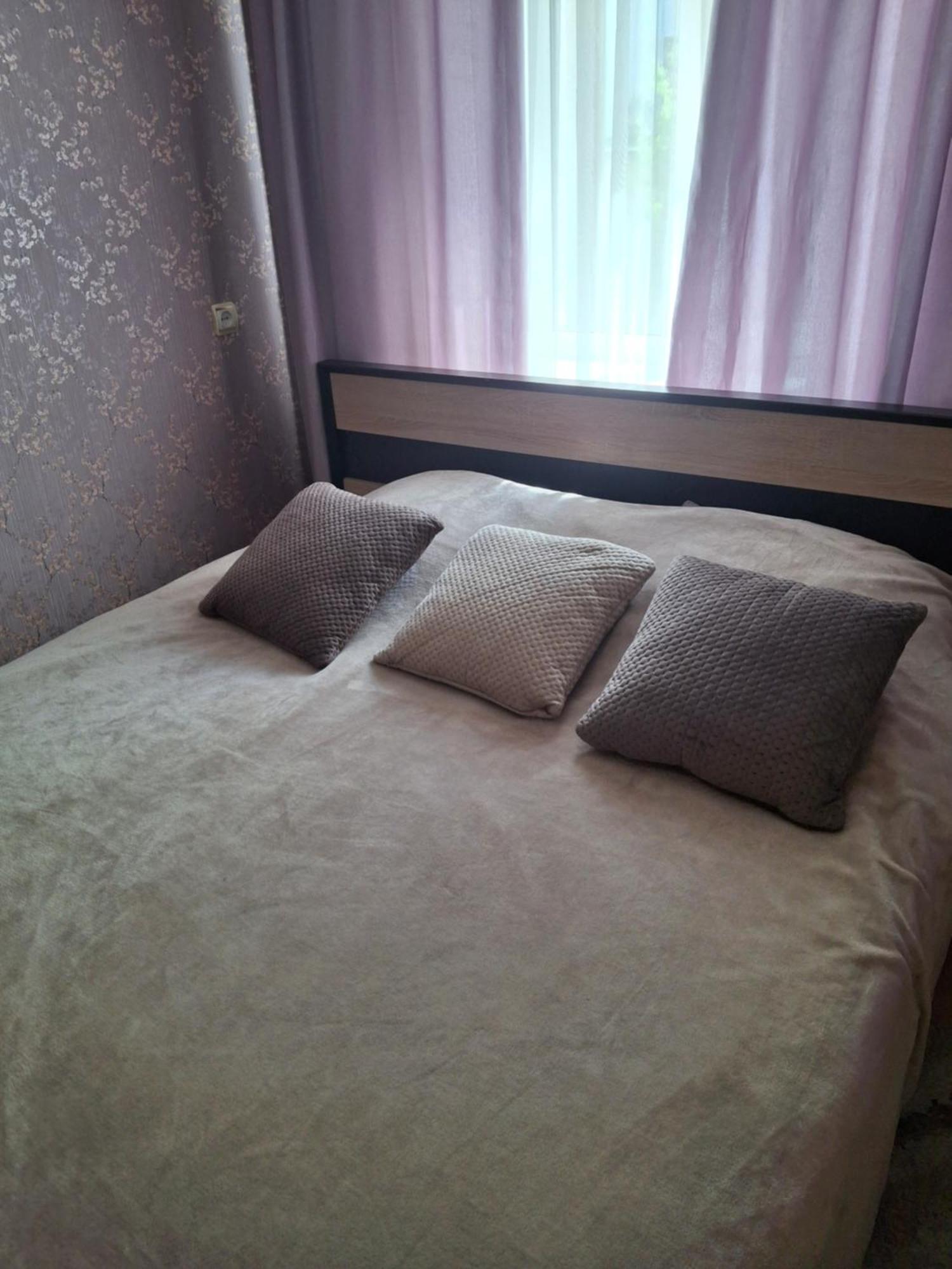 4 Площа Гагаріна Apartment วินนิตซา ภายนอก รูปภาพ